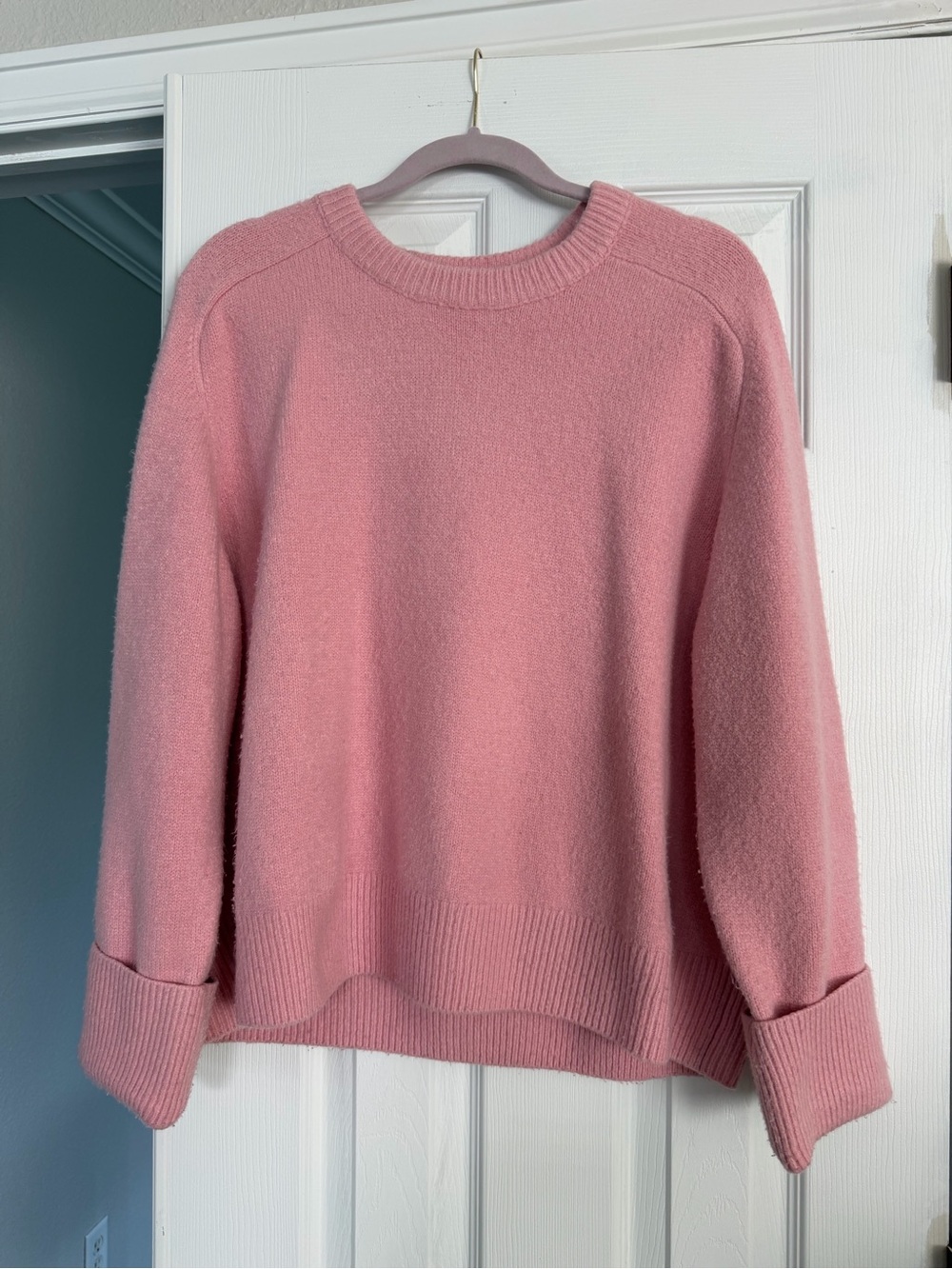 Abercrombie & Fitch Pink Crewneck Sweater